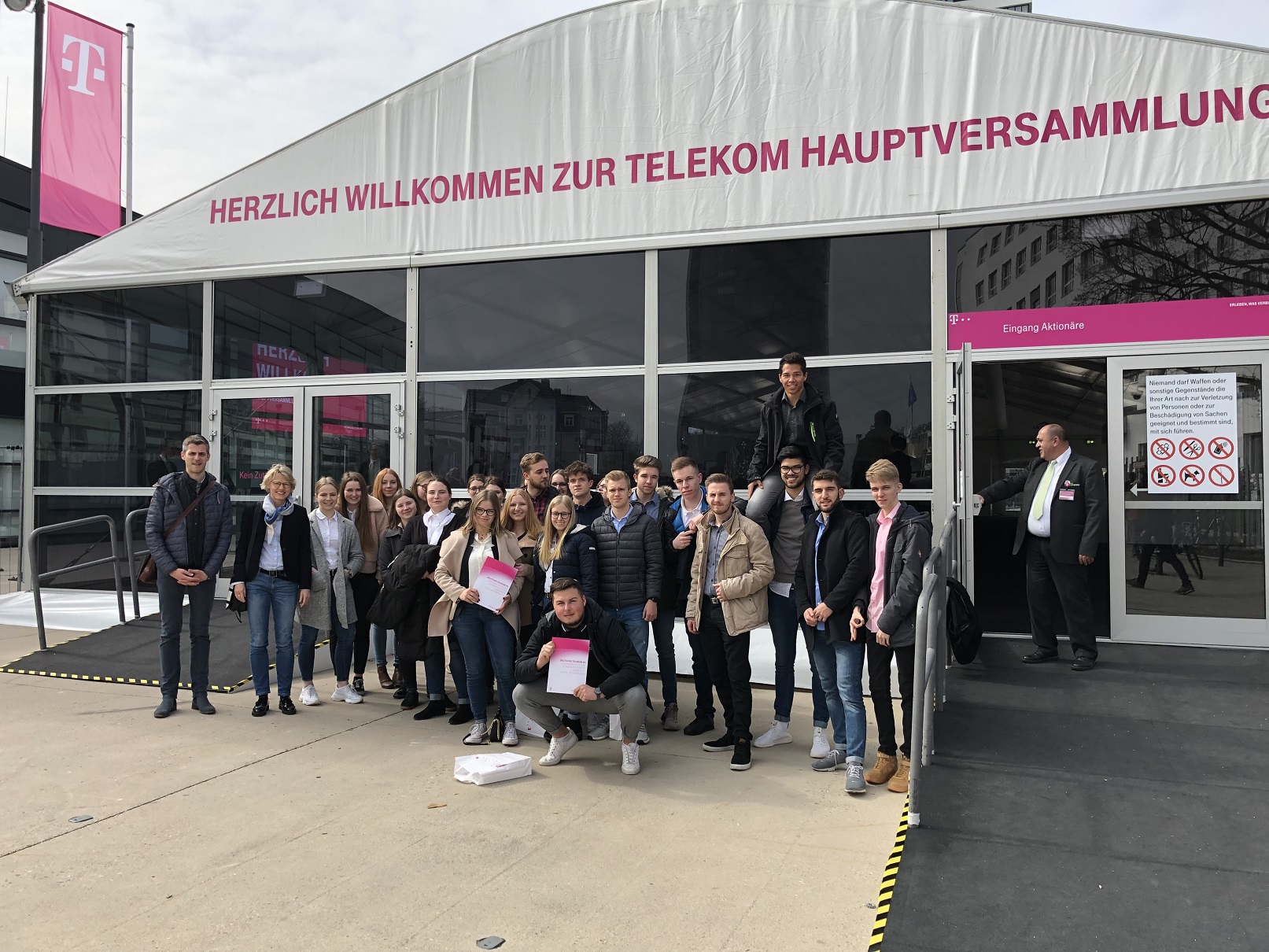 Telekom Gruppenfoto 13er klein